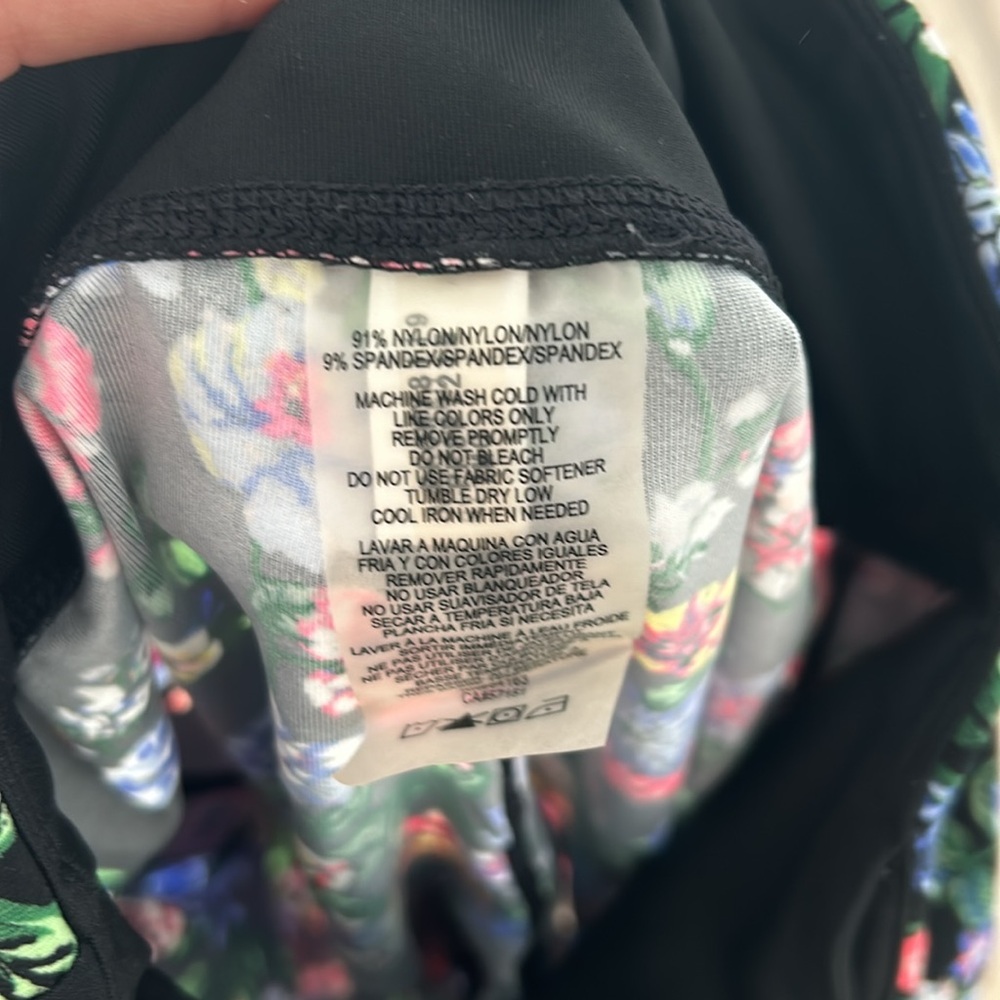 Calvin Klein Performance Floral Leggings - Black, Blue, Pink - Picture 6 of 6